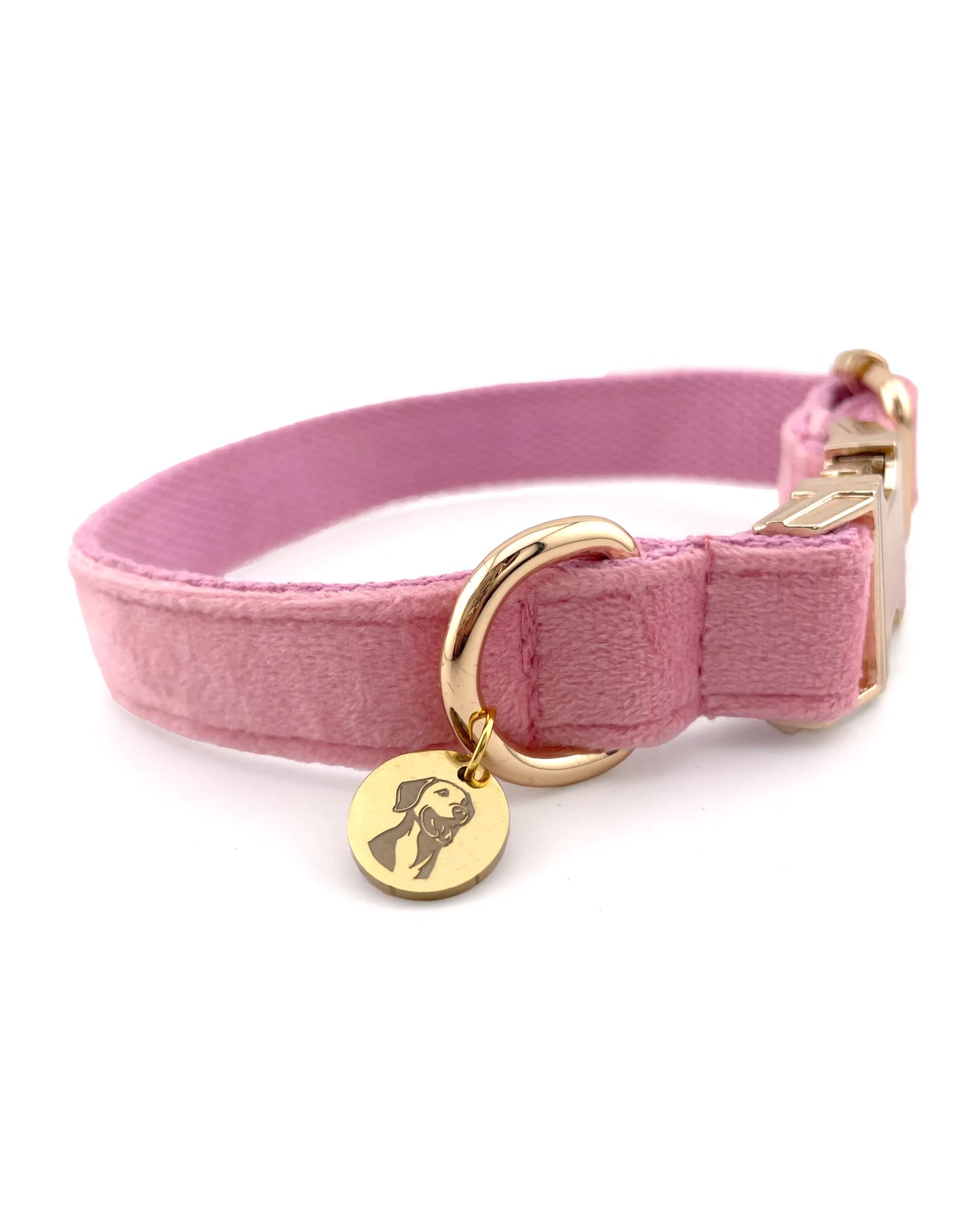 Accesorio refinado para perros de diferentes tamaños y razas en color rosa